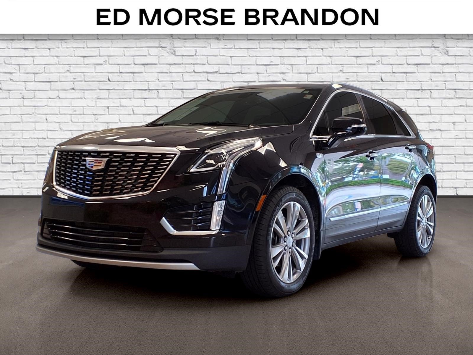 Certified 2024 Cadillac XT5 Premium Luxury FWD image 1