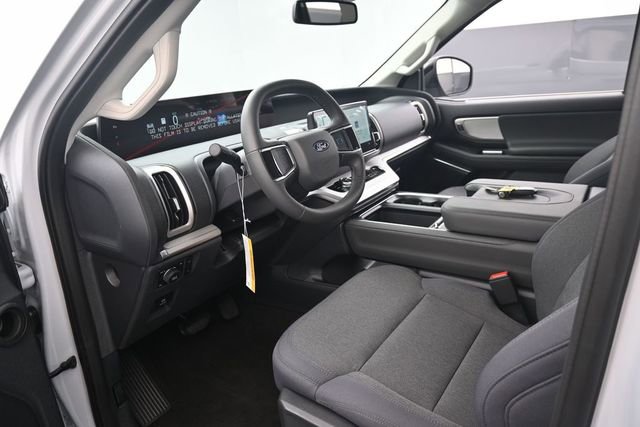 New 2026 Ford Expedition Active AWD/4WD image 11