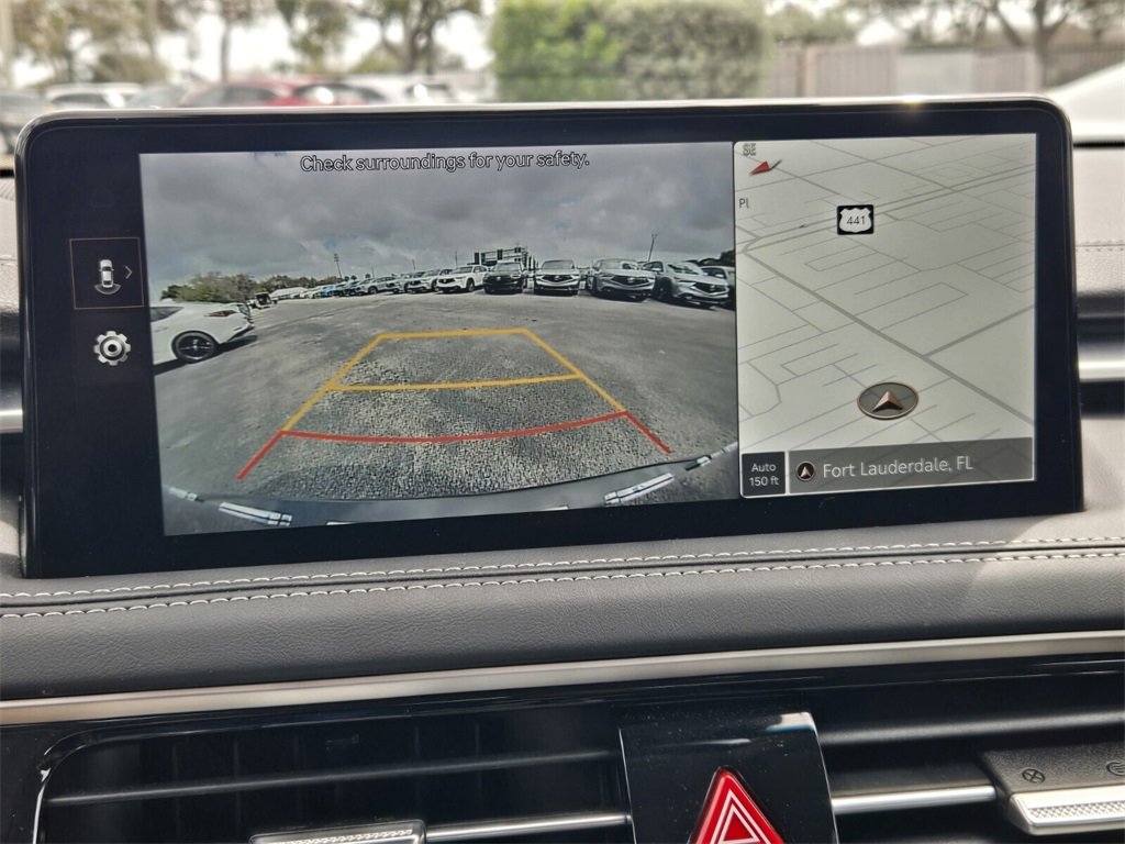 Certified 2025 Genesis G70 2.5T image 19