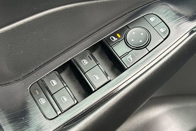 Used 2024 Nissan Rogue S image 12