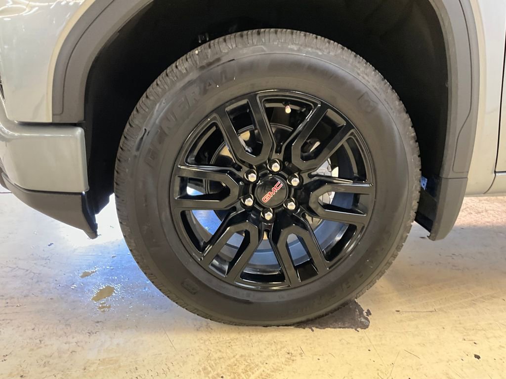 Used 2024 GMC Sierra 1500 Pro w/ Graphite Edition image 14