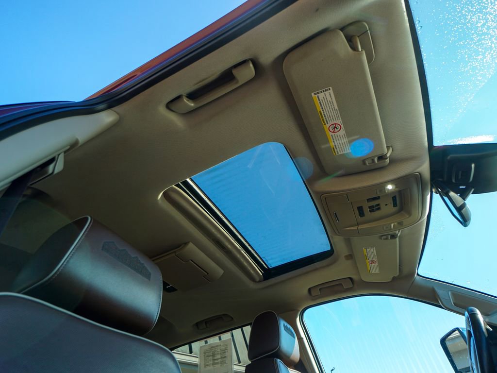 Used 2016 Chevrolet Silverado 3500 High Country w/ Duramax Plus Package image 34