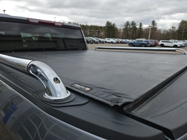 Used 2022 Chevrolet Silverado 1500 RST AWD/4WD image 12