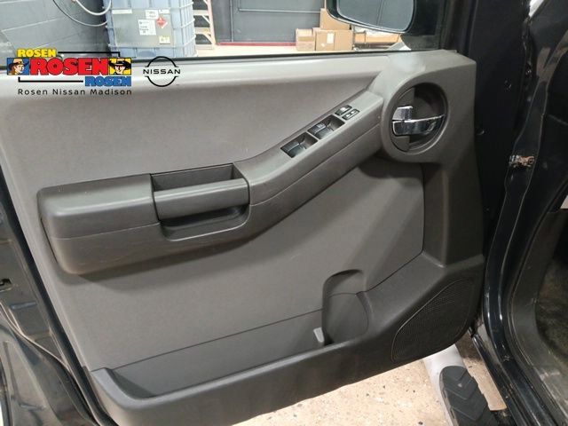 Used 2012 Nissan Xterra X AWD/4WD image 10