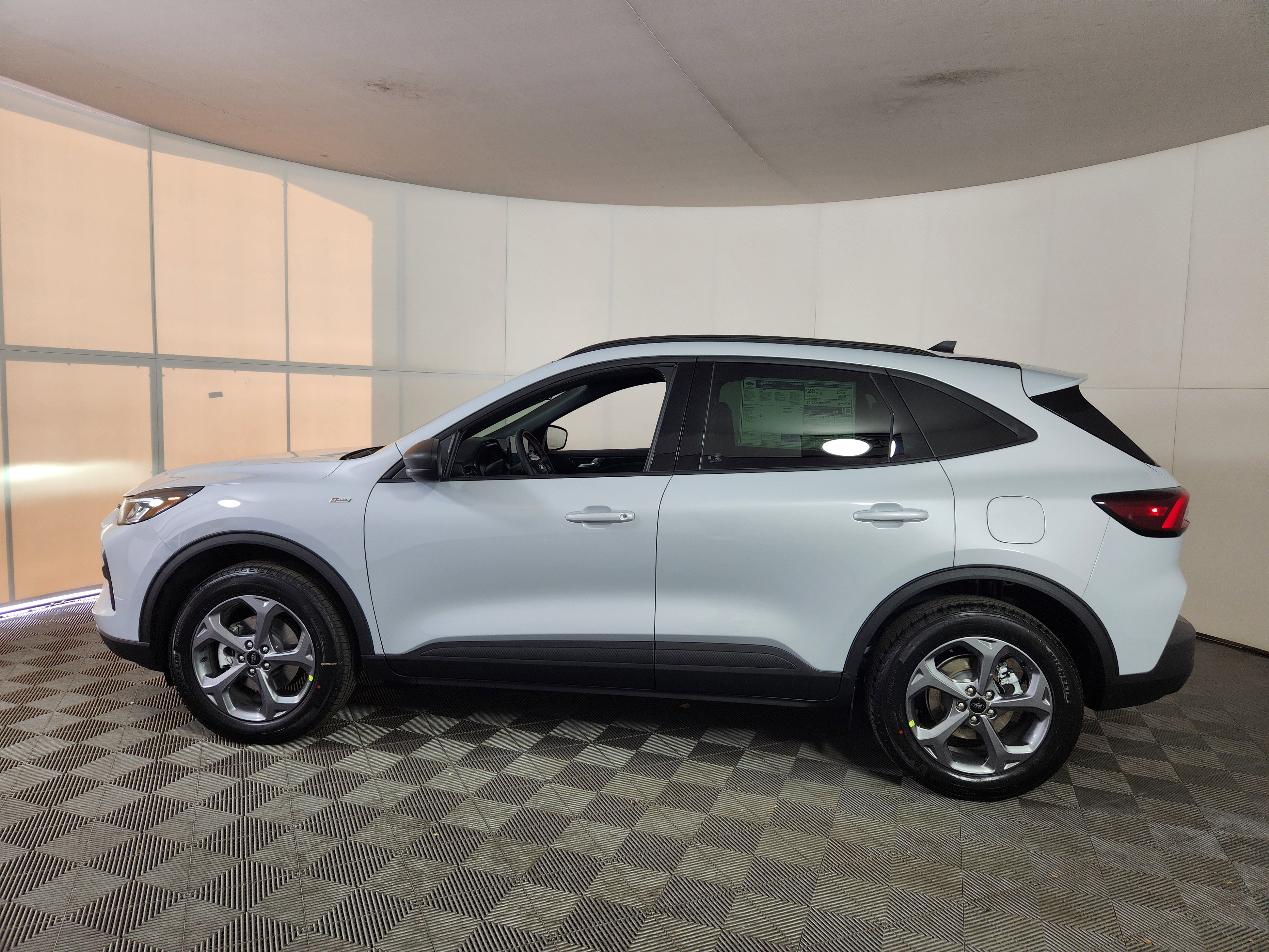 New 2026 Ford Escape ST-Line w/ Tech Pack #1 image 4