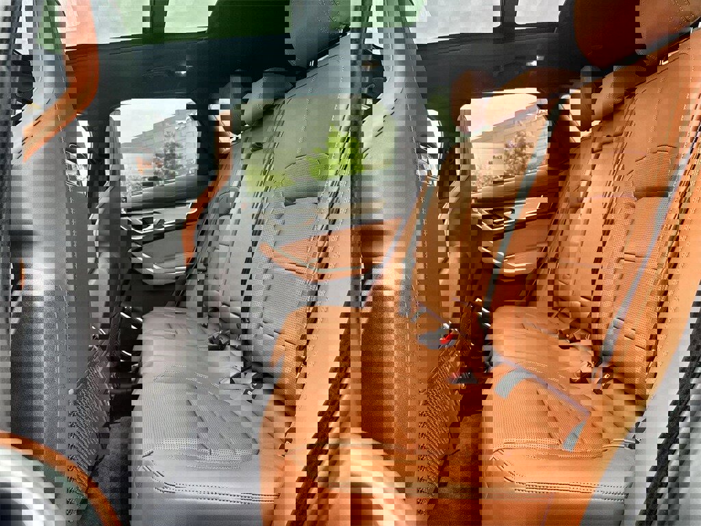 New 2026 Jaguar F-PACE R-Dynamic S image 15