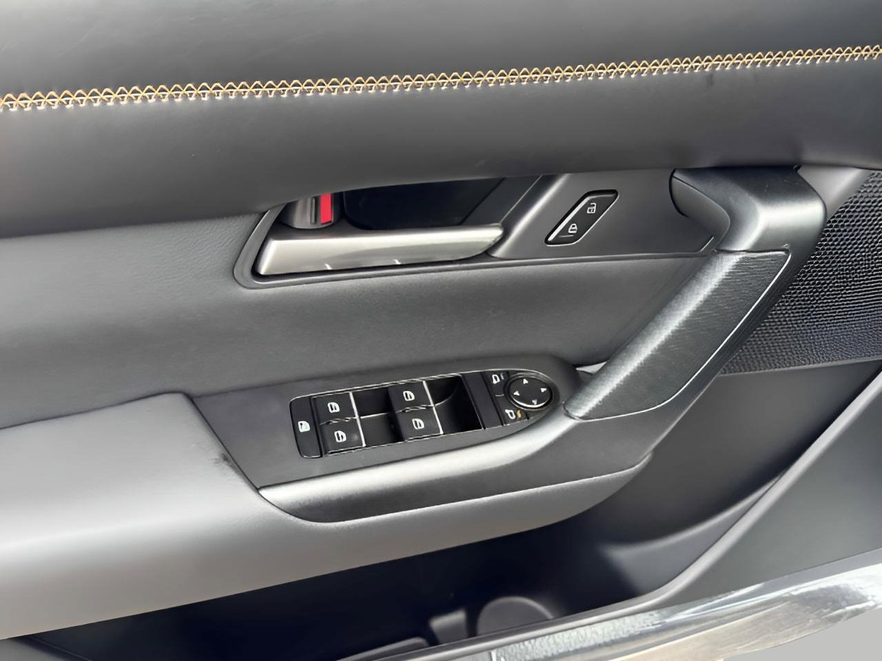 New 2025 MAZDA CX-50 AWD 2.5 Hybrid w/ Weather Package image 9