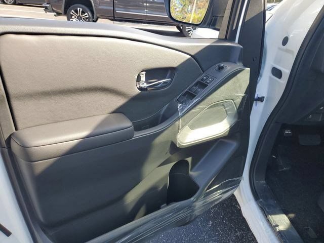 New 2026 Nissan Frontier SV w/ SV Convenience Package RWD image 8
