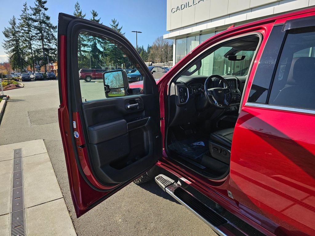 Used 2020 Chevrolet Silverado 2500 LTZ w/ LTZ Premium Package image 19