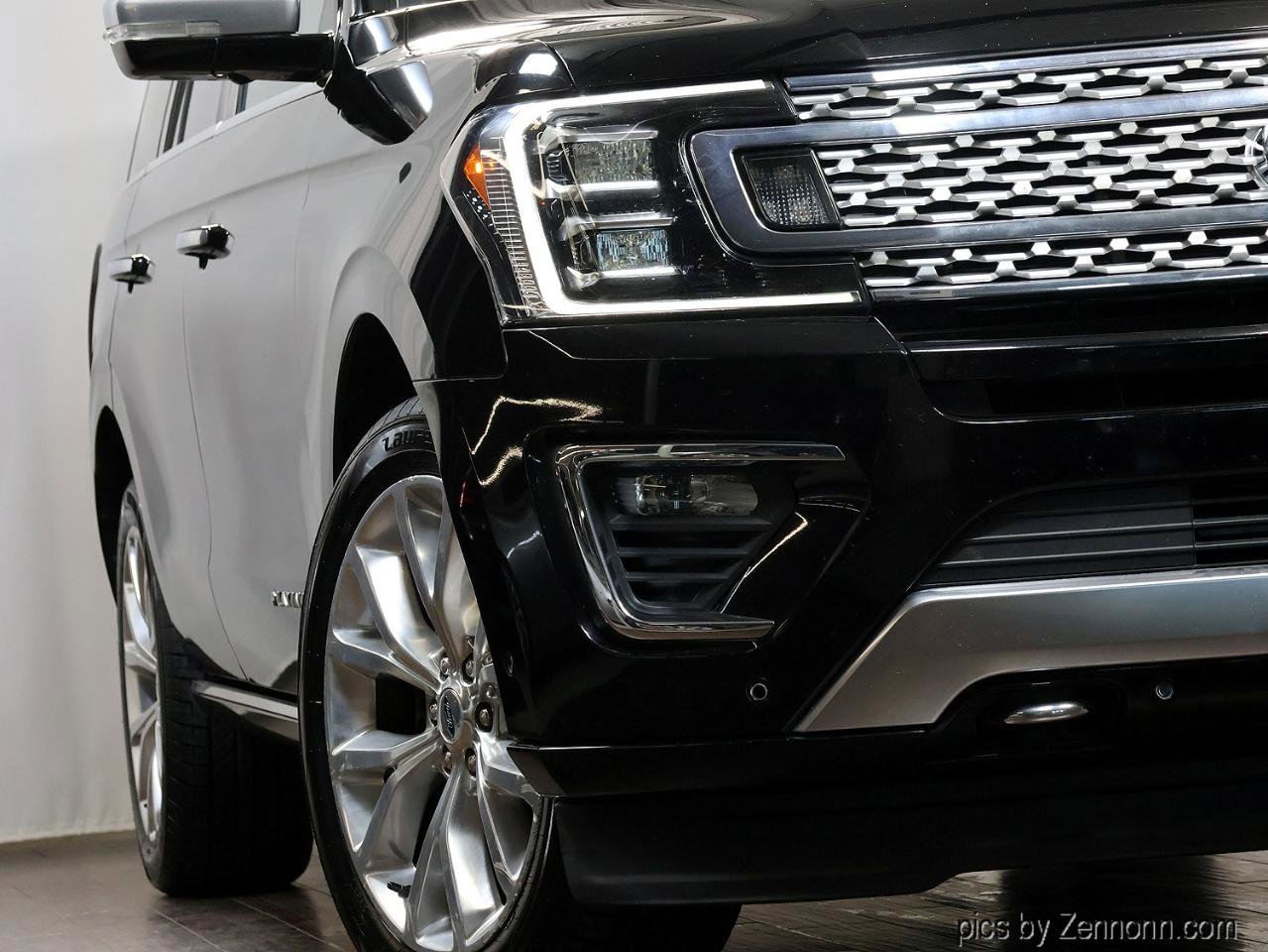 Used 2018 Ford Expedition Platinum image 4