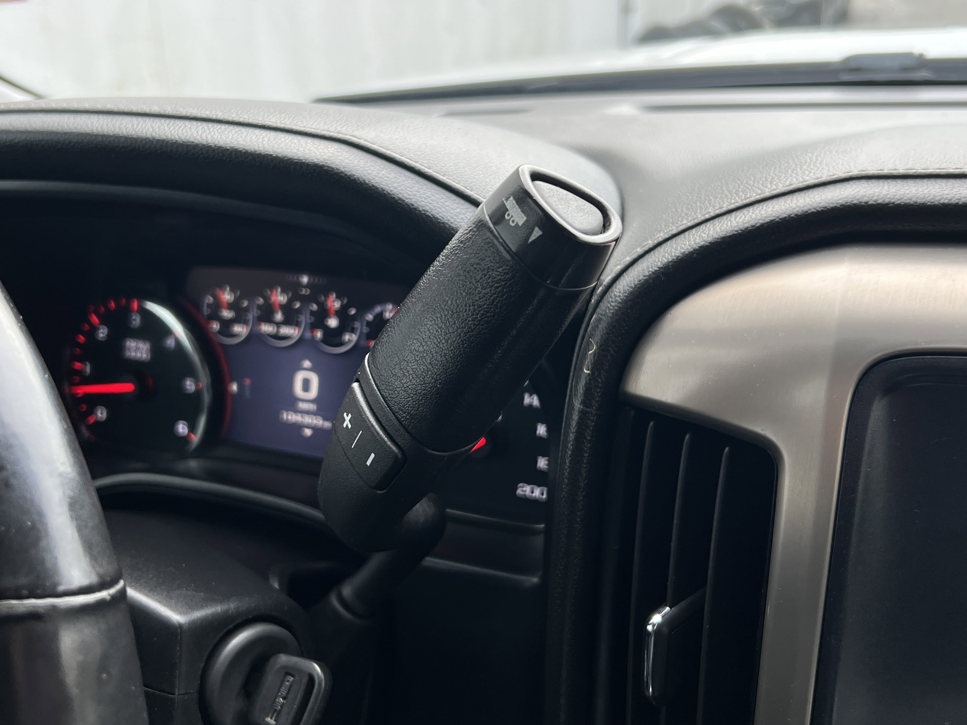 Used 2015 GMC Sierra 2500 Denali image 29