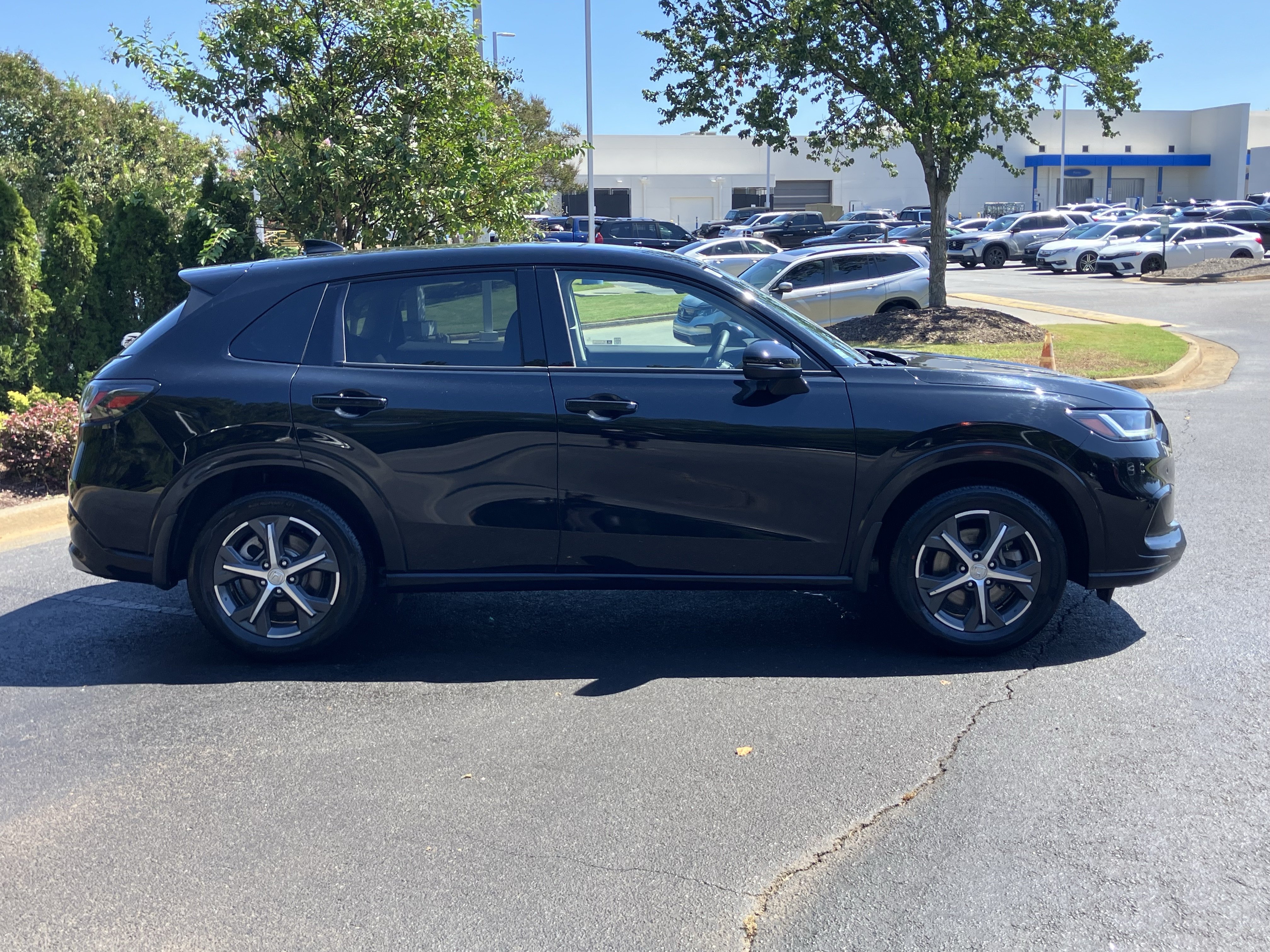 Certified 2024 Honda HR-V EX-L image 11