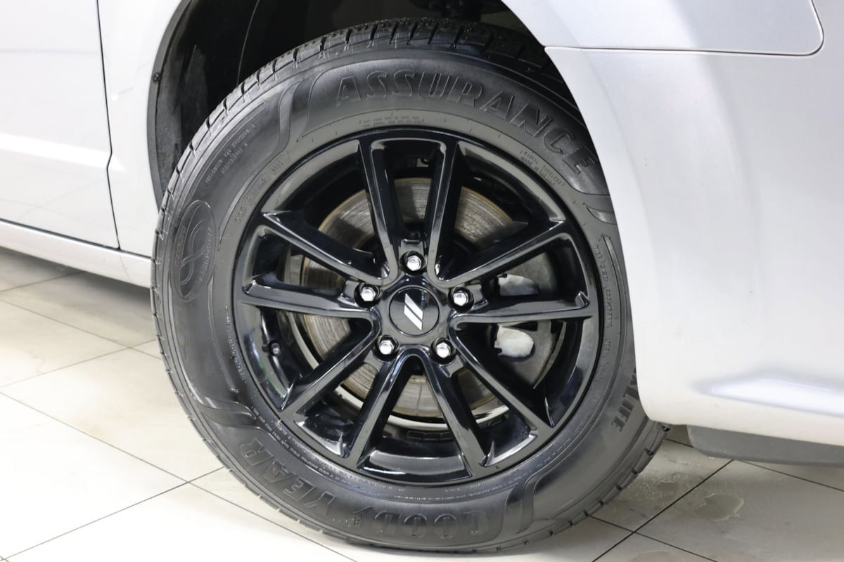 Used 2019 Dodge Grand Caravan GT FWD image 14