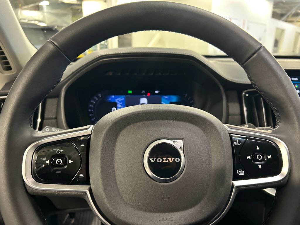 Used 2026 Volvo XC90 B6 Ultra w/ Protection Package image 12