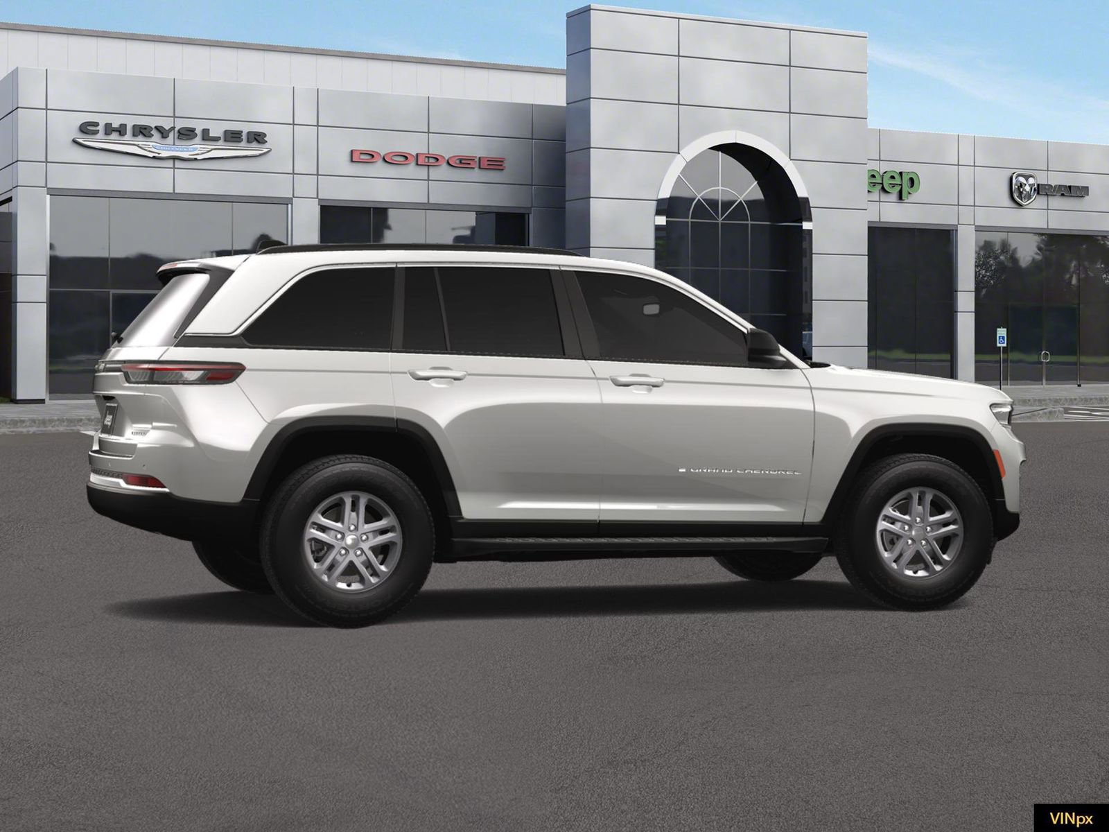 New 2025 Jeep Grand Cherokee Laredo image 8