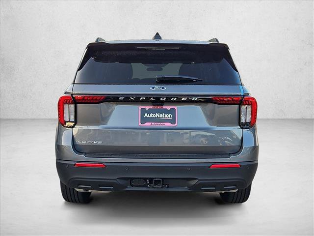 New 2026 Ford Explorer Active RWD image 8
