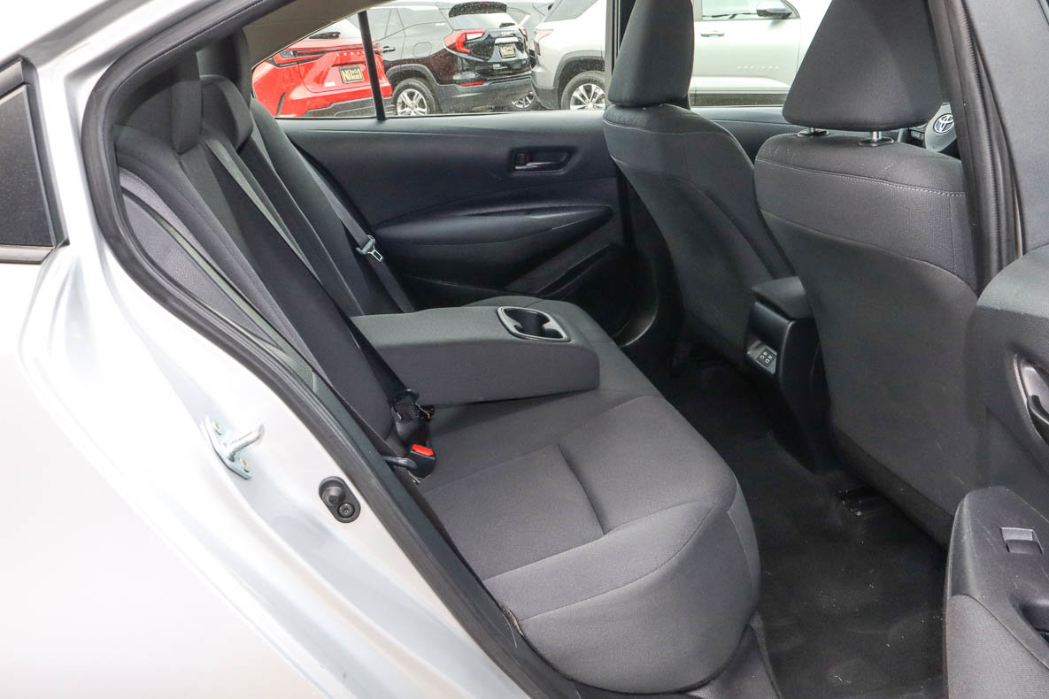 Used 2024 Toyota Corolla LE FWD image 21