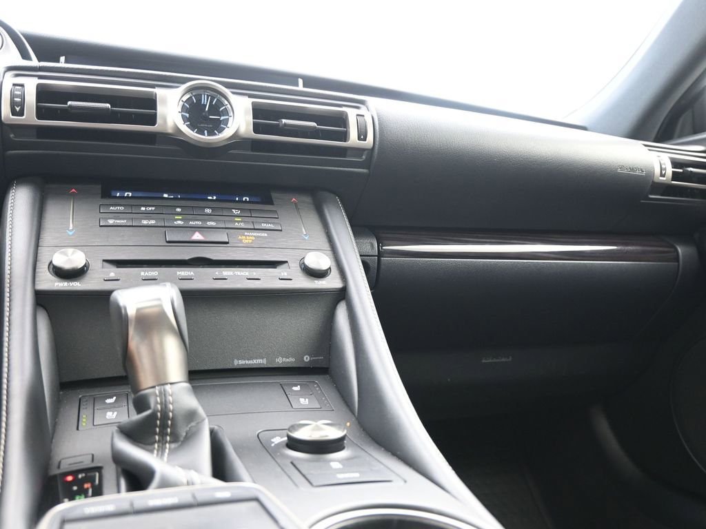 Used 2020 Lexus RC 300 AWD w/ Premium Package image 17
