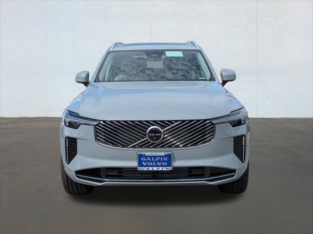 New 2026 Volvo XC90 T8 Ultra w/ Protection Package Premier AWD/4WD image 4