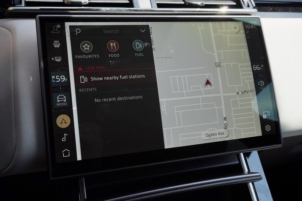 Certified 2026 Land Rover Range Rover Velar Dynamic SE AWD/4WD image 23