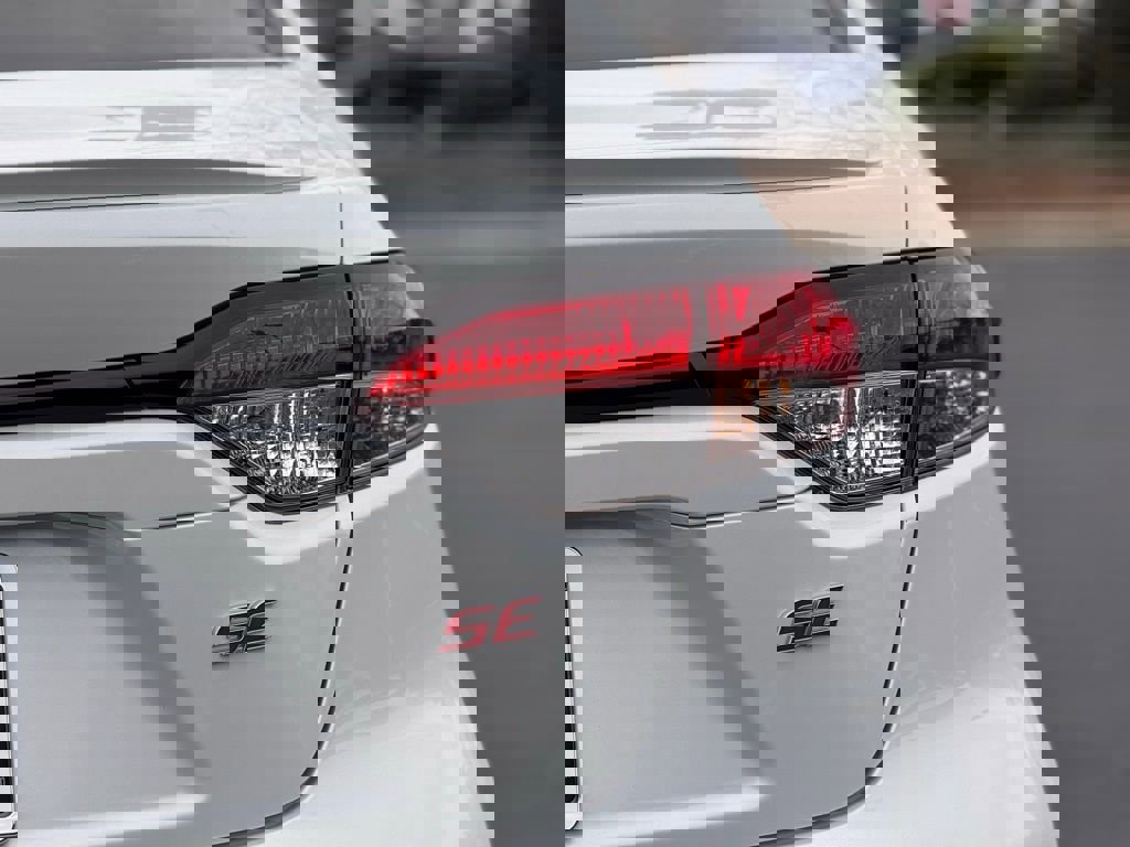 Used 2023 Toyota Corolla SE w/ SE Premium Package image 12