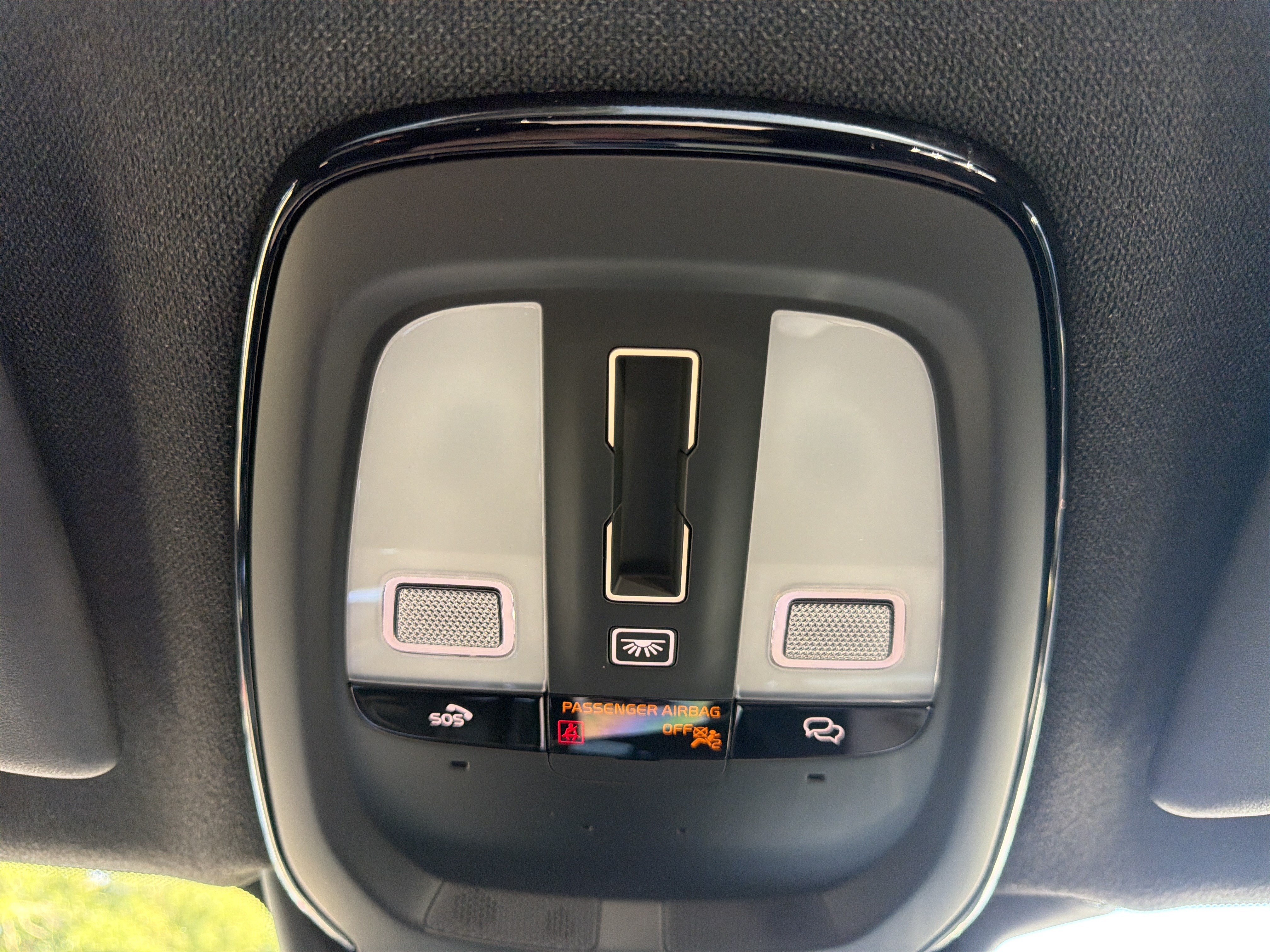 New 2026 Volvo EX40 Ultra AWD/4WD image 32