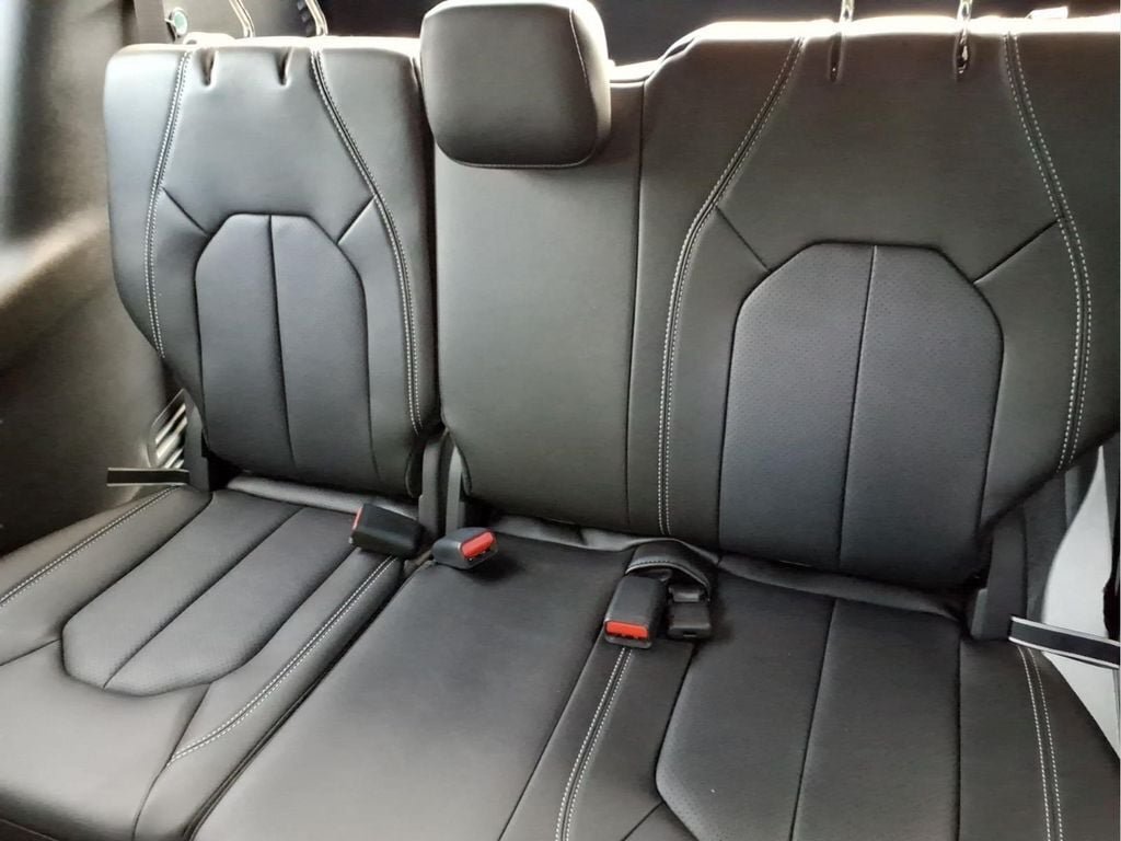 New 2027 Chrysler Pacifica LX FWD image 13