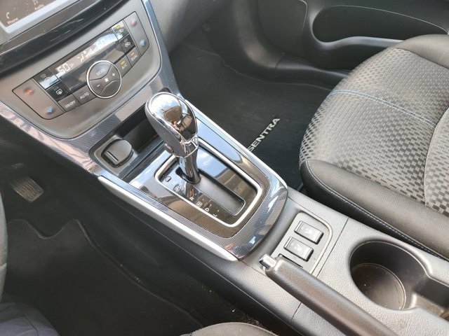 Used 2019 Nissan Sentra SR image 18
