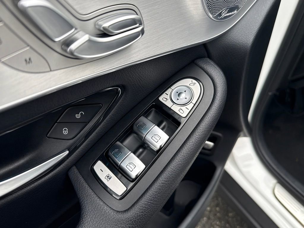 Used 2019 Mercedes-Benz GLC 300 4MATIC image 13