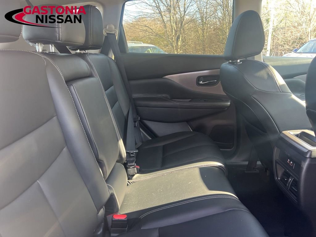 Used 2024 Nissan Murano SV image 35