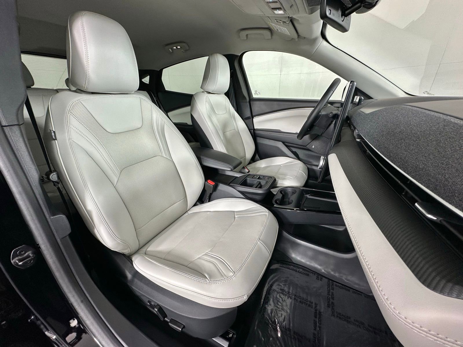 Used 2025 Ford Mustang Mach-E Premium image 6