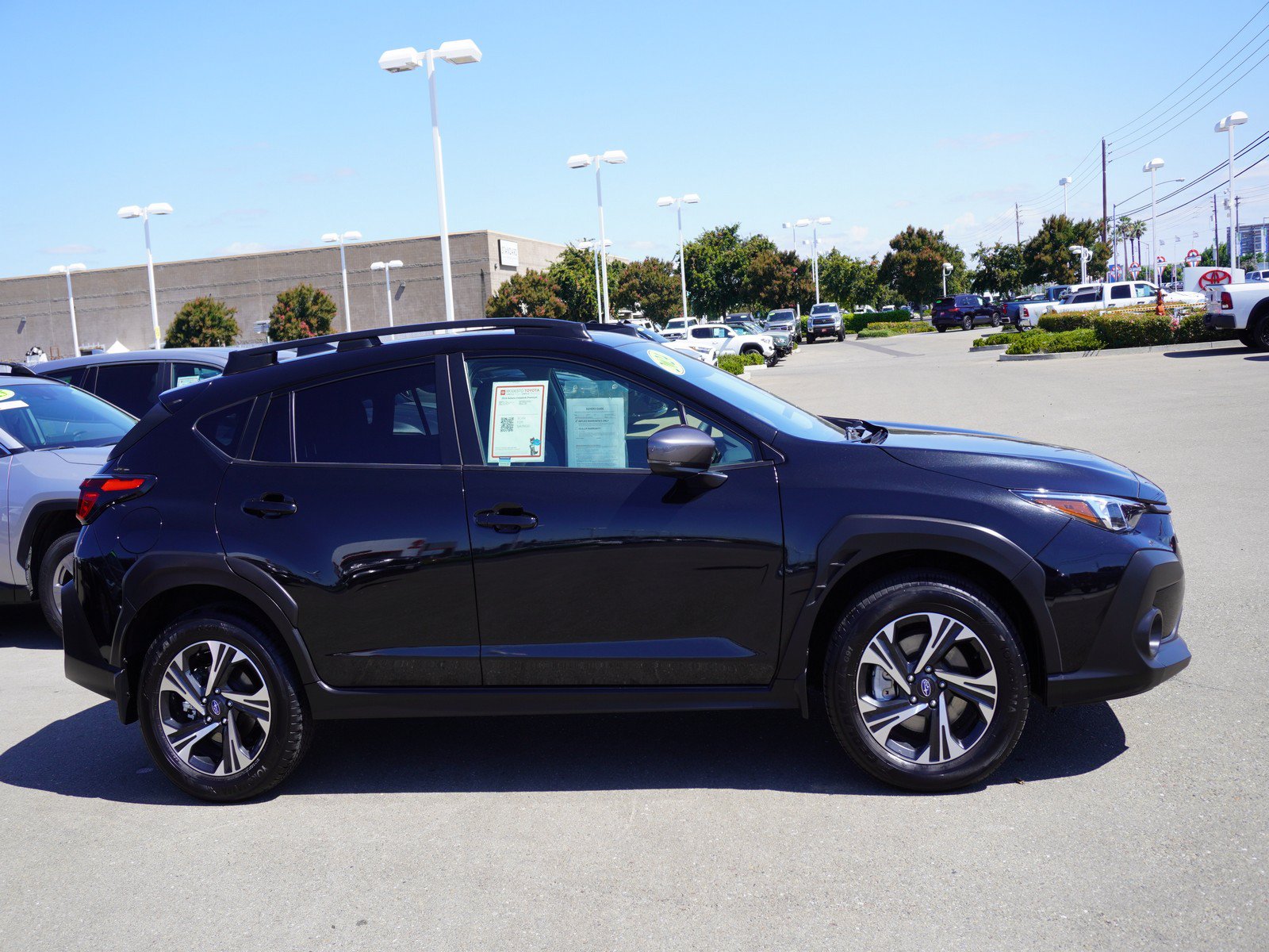 Used 2024 Subaru Crosstrek 2.0i Premium AWD/4WD image 4