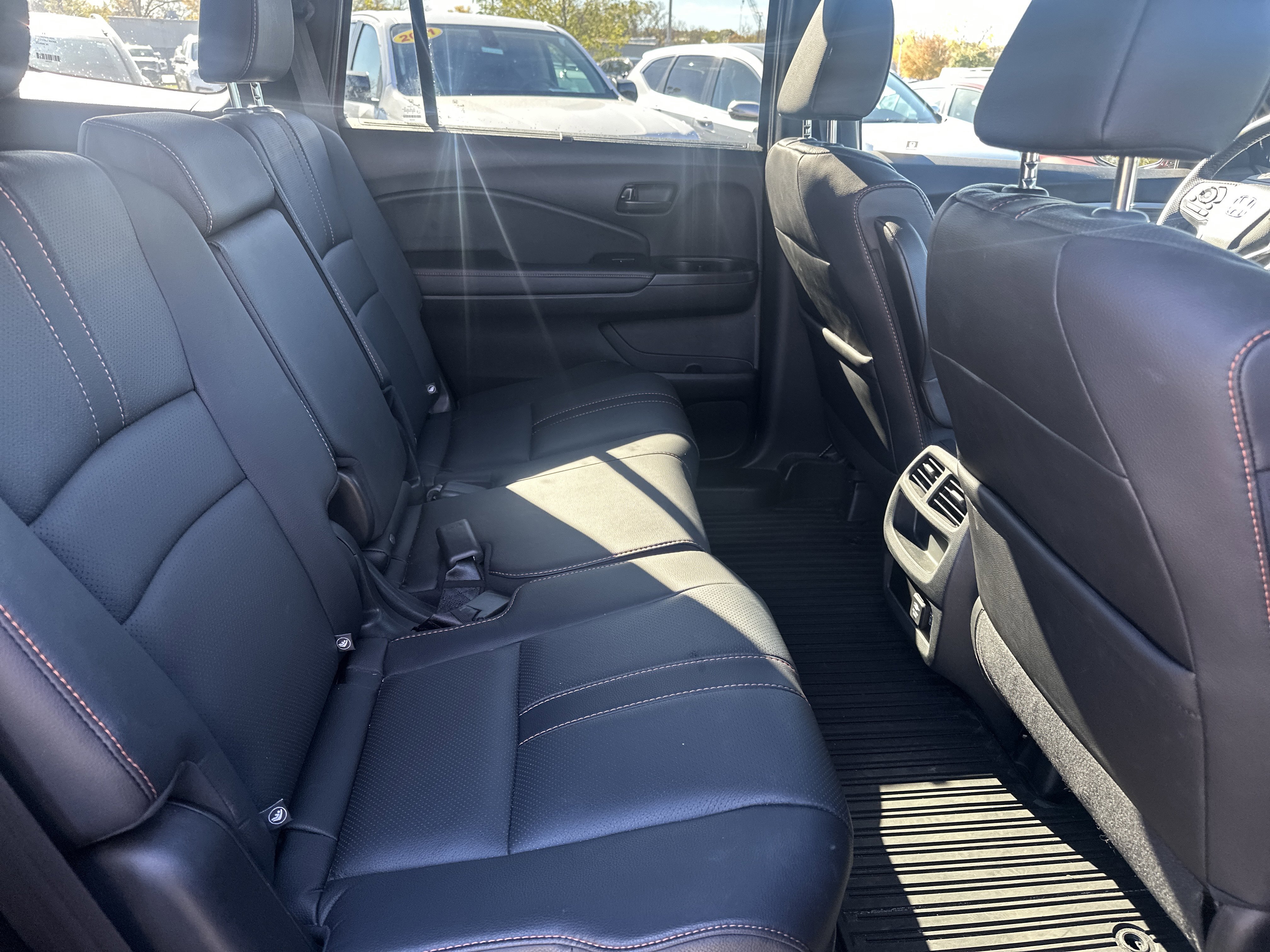 Certified 2022 Honda Passport TrailSport image 18