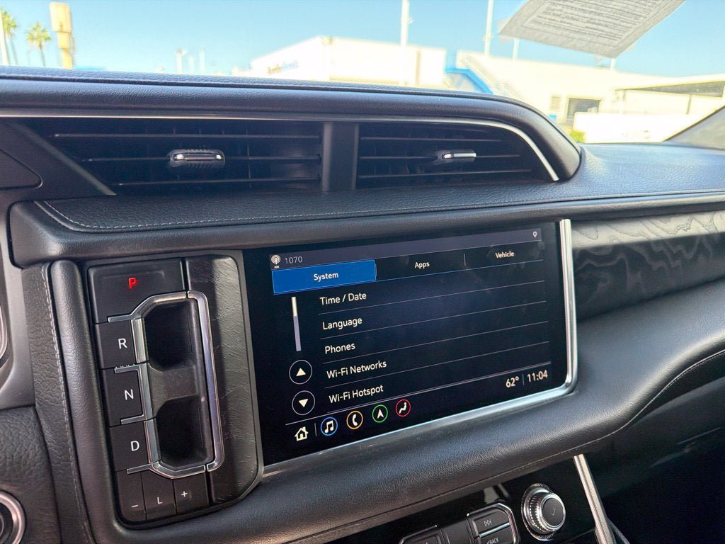 Used 2021 GMC Yukon Denali w/ Denali Premium Package AWD/4WD image 12