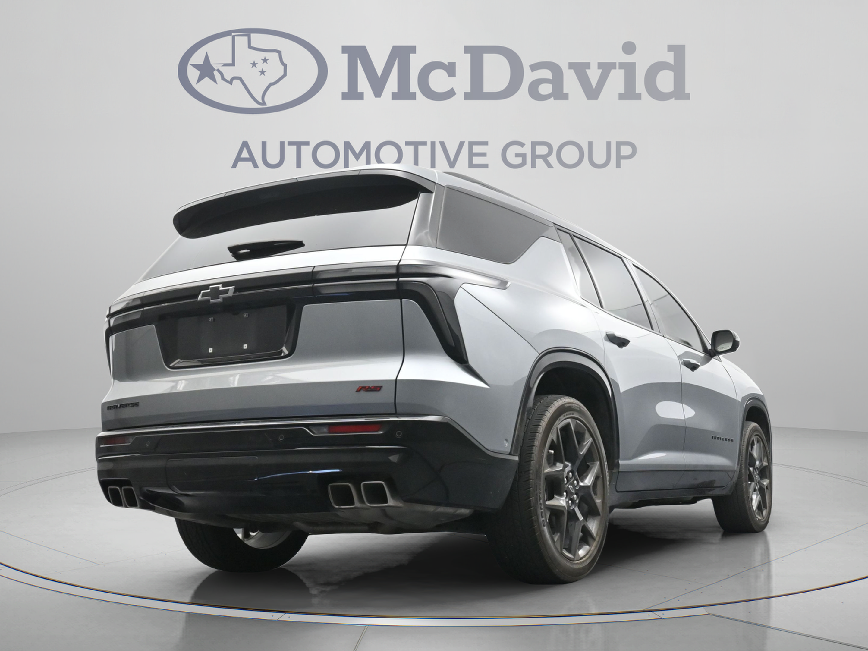 Used 2024 Chevrolet Traverse RS FWD image 32