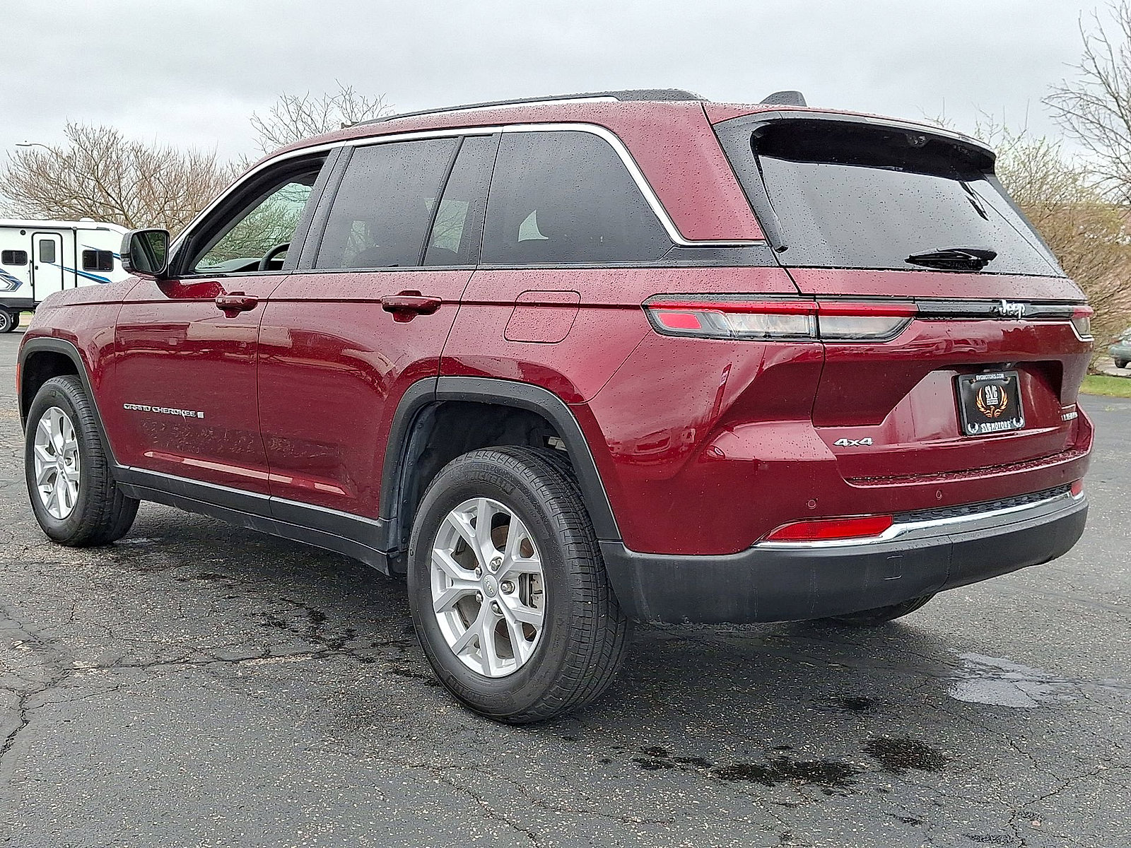 Used 2023 Jeep Grand Cherokee Limited w/ Luxury Tech Group II AWD/4WD image 22