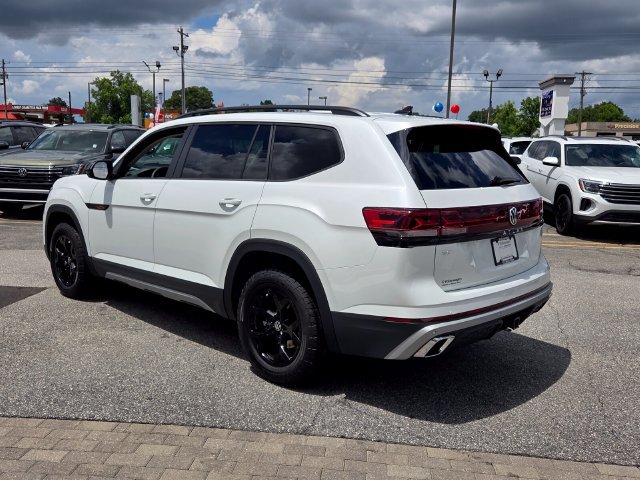 New 2026 Volkswagen Atlas Peak Edition AWD/4WD image 10