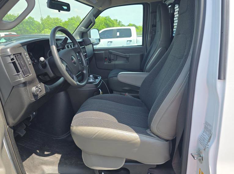 Used 2024 GMC Savana 2500 w/ Driver Convenience Package RWD image 7