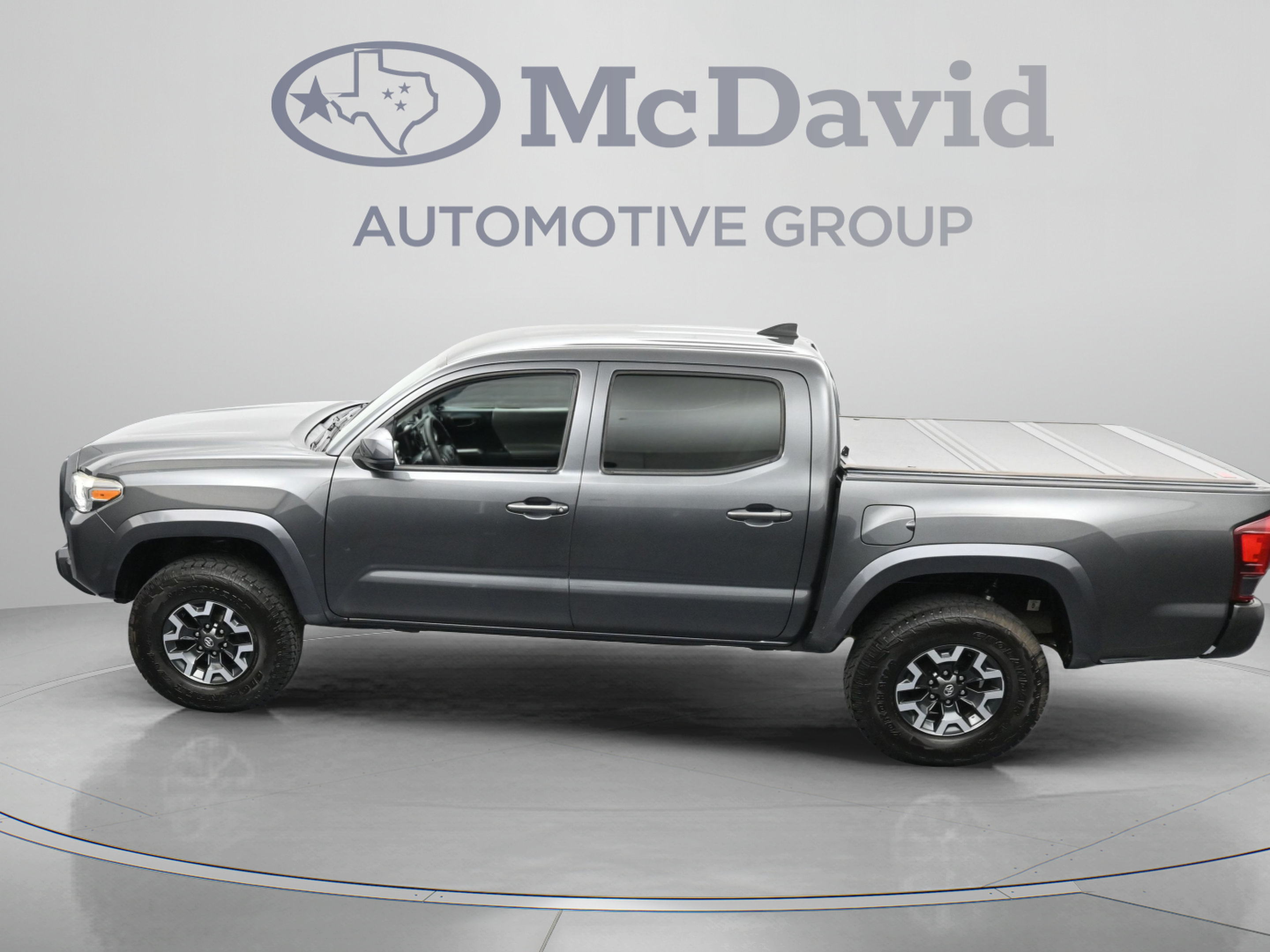 Used 2019 Toyota Tacoma SR5 AWD/4WD image 35