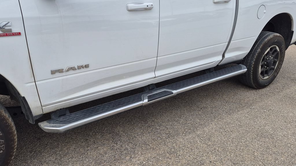 Used 2025 RAM 2500 Laramie AWD/4WD image 8