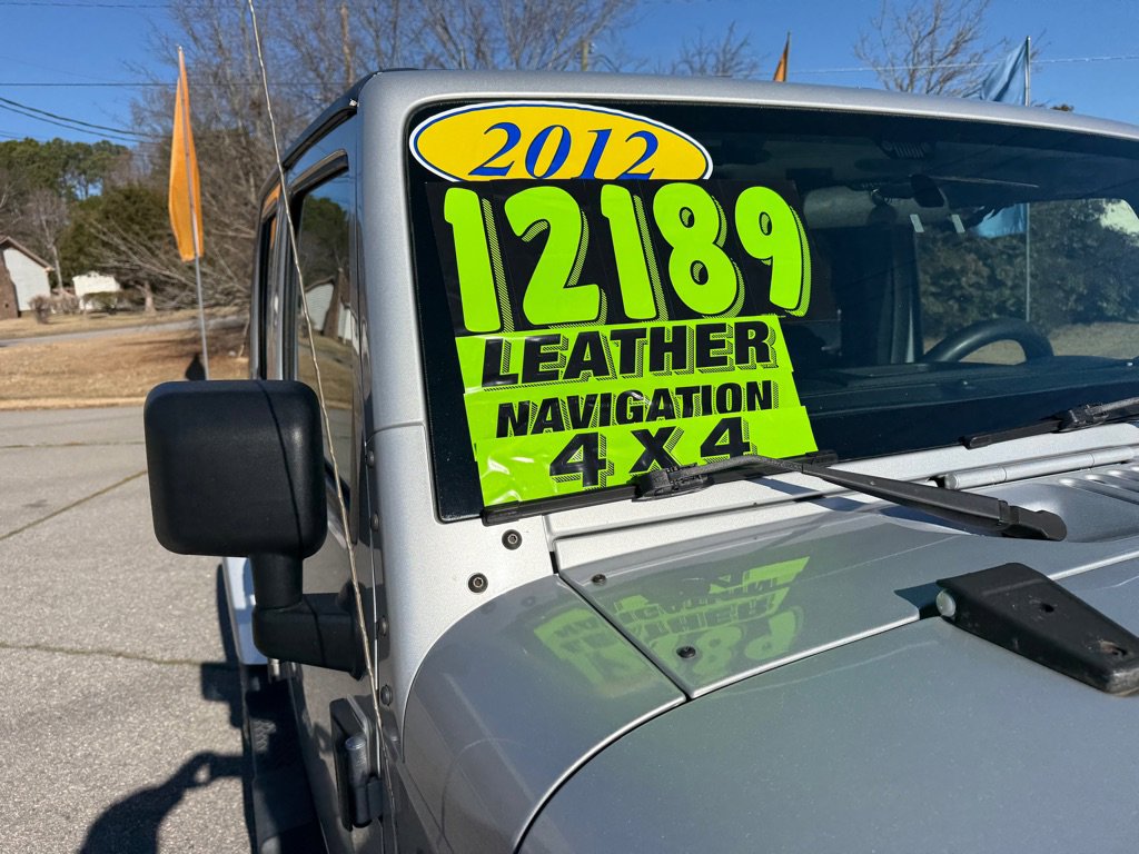 Used 2012 Jeep Wrangler Unlimited Sahara w/ Connectivity Group AWD/4WD image 17