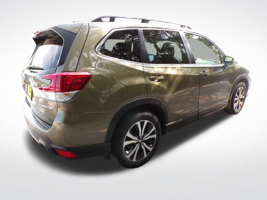 Used 2023 Subaru Forester Limited AWD/4WD image 7