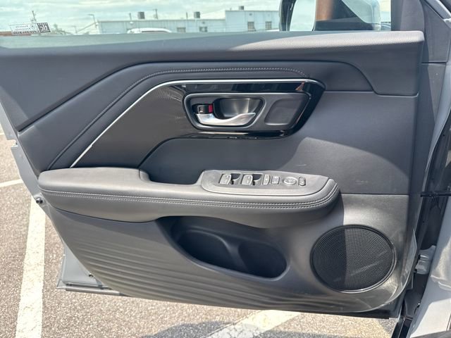 Certified 2025 Acura ADX AWD image 23