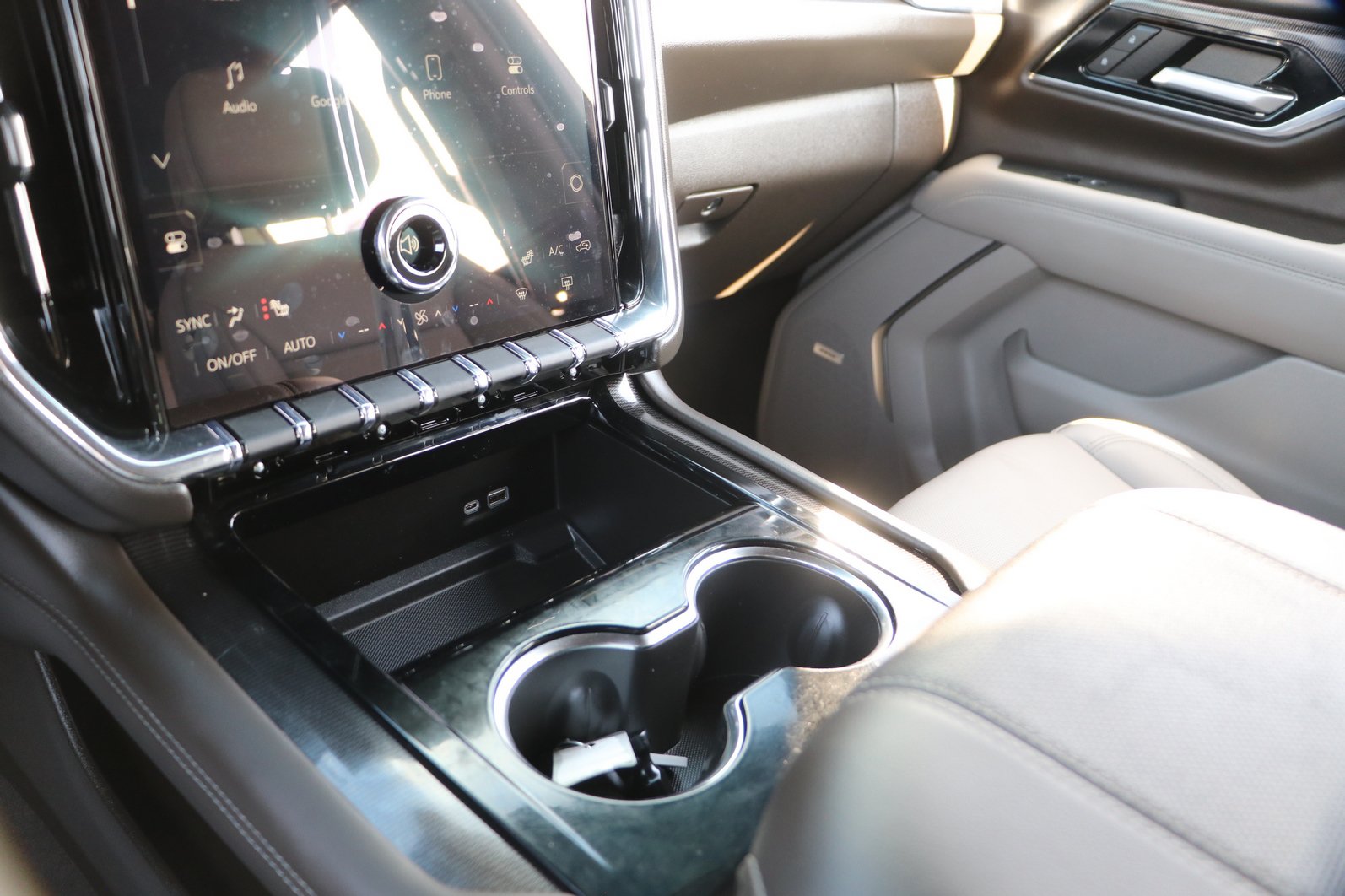 Used 2026 GMC Yukon XL Elevation AWD/4WD image 24