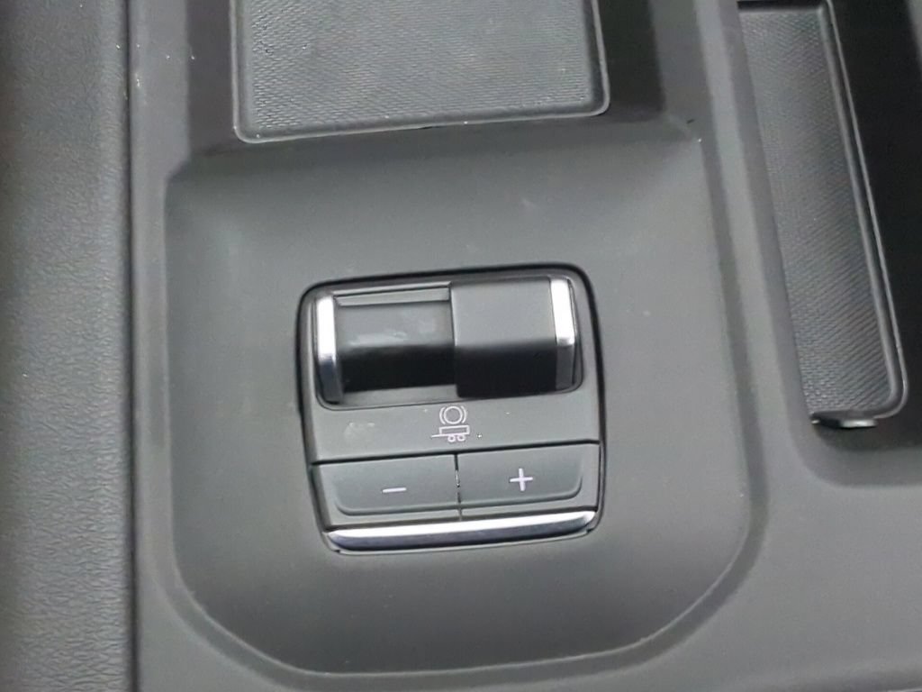 Used 2026 GMC Sierra 2500 AT4 w/ Technology Package AWD/4WD image 20