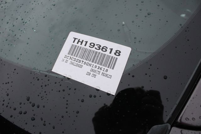 Used 2016 Dodge Challenger R/T w/ Blacktop Package RWD image 37