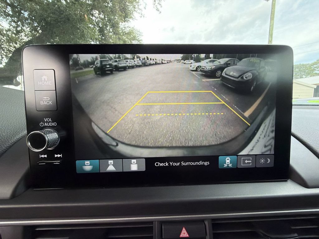 Used 2025 Honda Pilot EX-L image 18