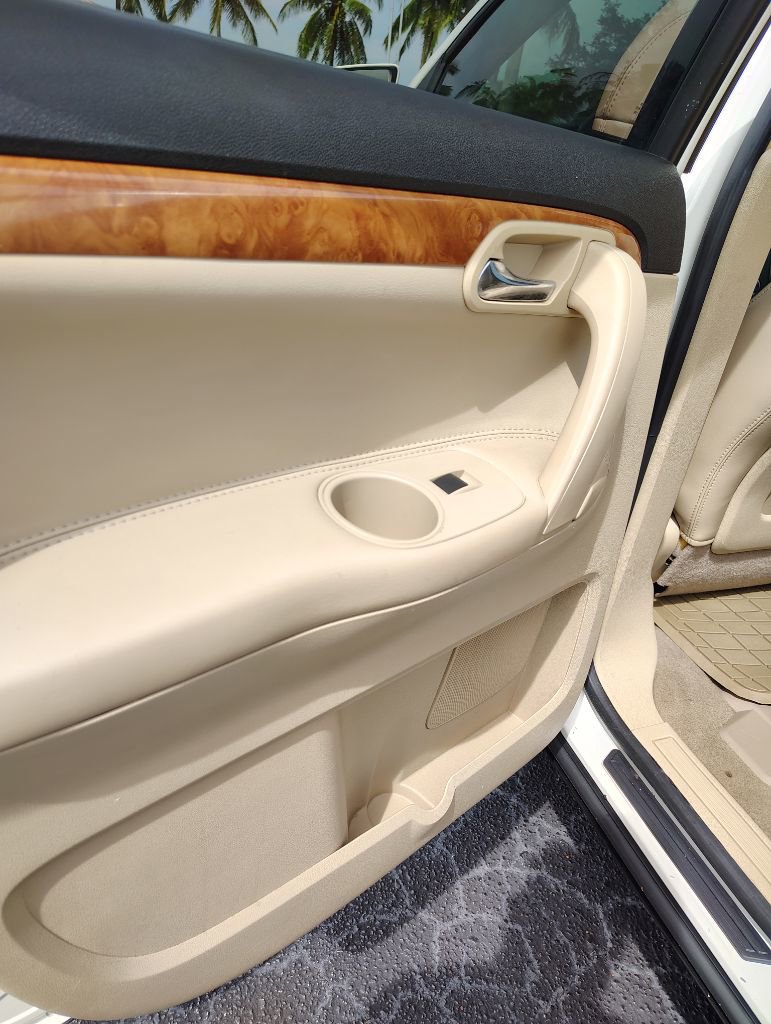 Used 2009 Saturn Outlook XR w/ Convenience Package image 11