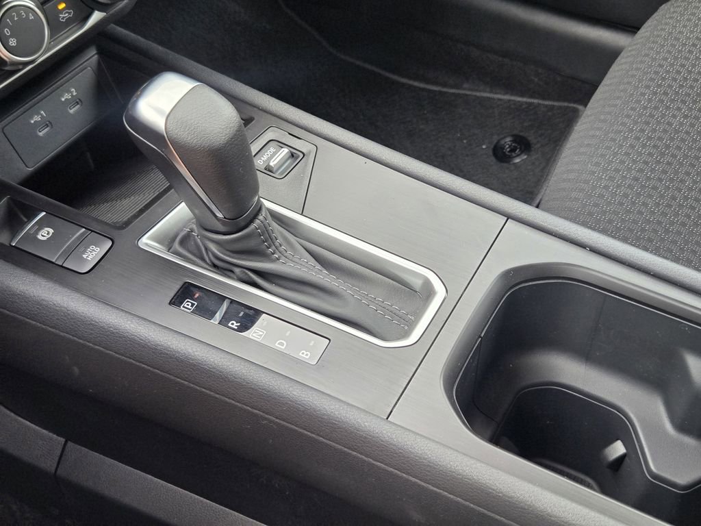 New 2026 Nissan Kicks S image 18