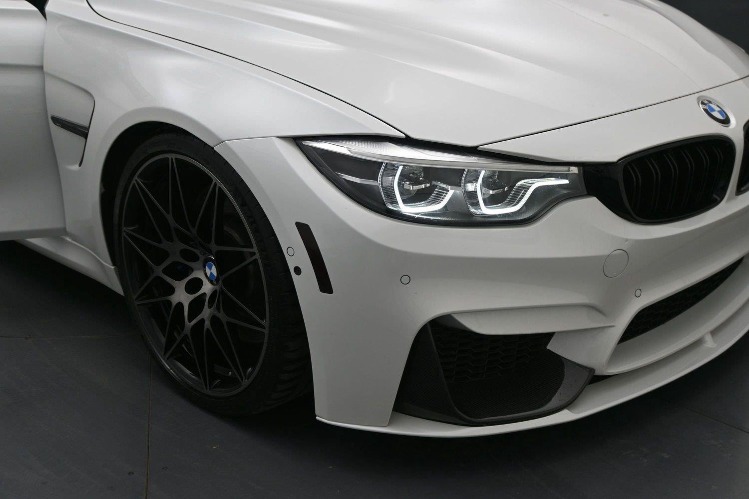 Used 2018 BMW M3 RWD image 17